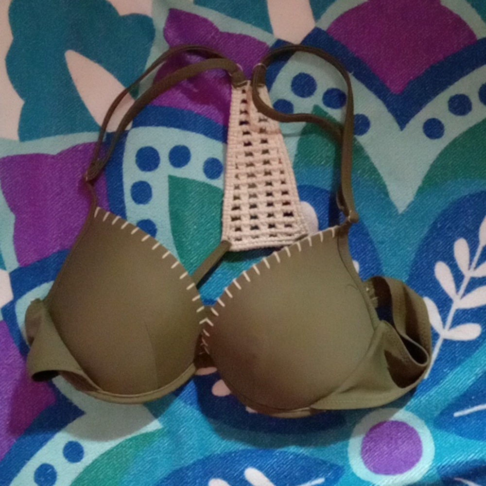 Bathing suit